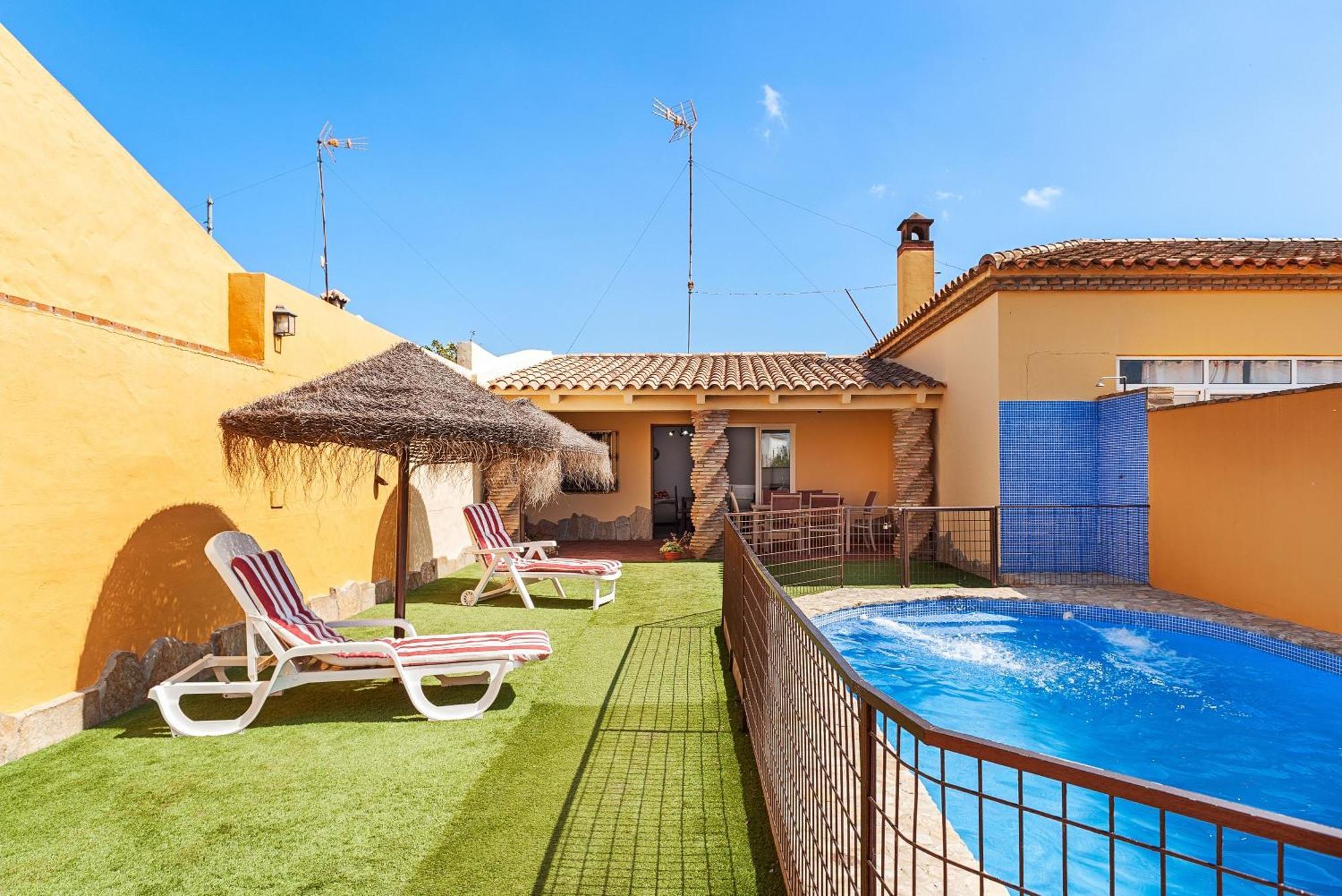 Chalet Rocio - Solo Familias Конил-де-ла-Фронтера Екстериор снимка